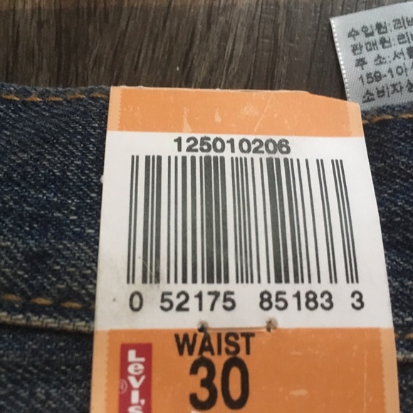 Women's 501 button-fly NWT - Picture 6 of 8